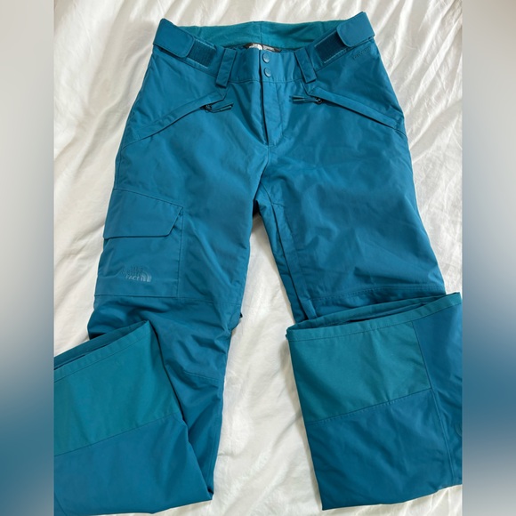 North Face Women’s Freedom ski pants - Picture 5 of 5
